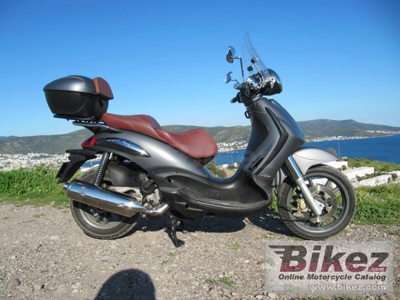 2011 Piaggio Beverly Cruiser 500