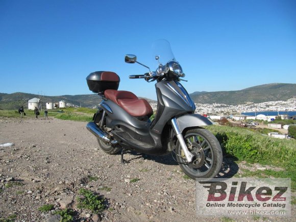 2011 Piaggio Beverly Cruiser 500