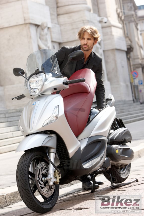 2012 Piaggio BV Sport Touring 350ie