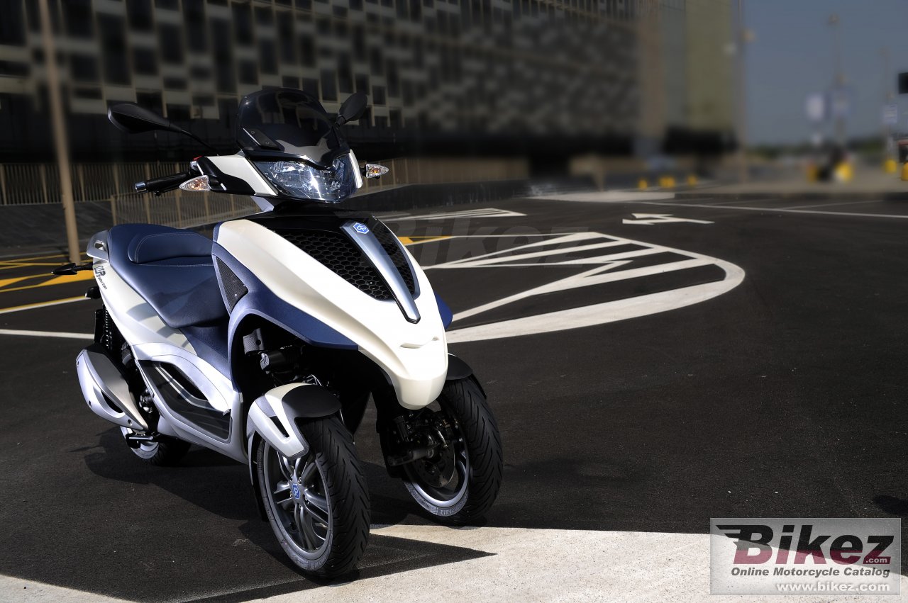 Piaggio MP3 Yourban 300 LT