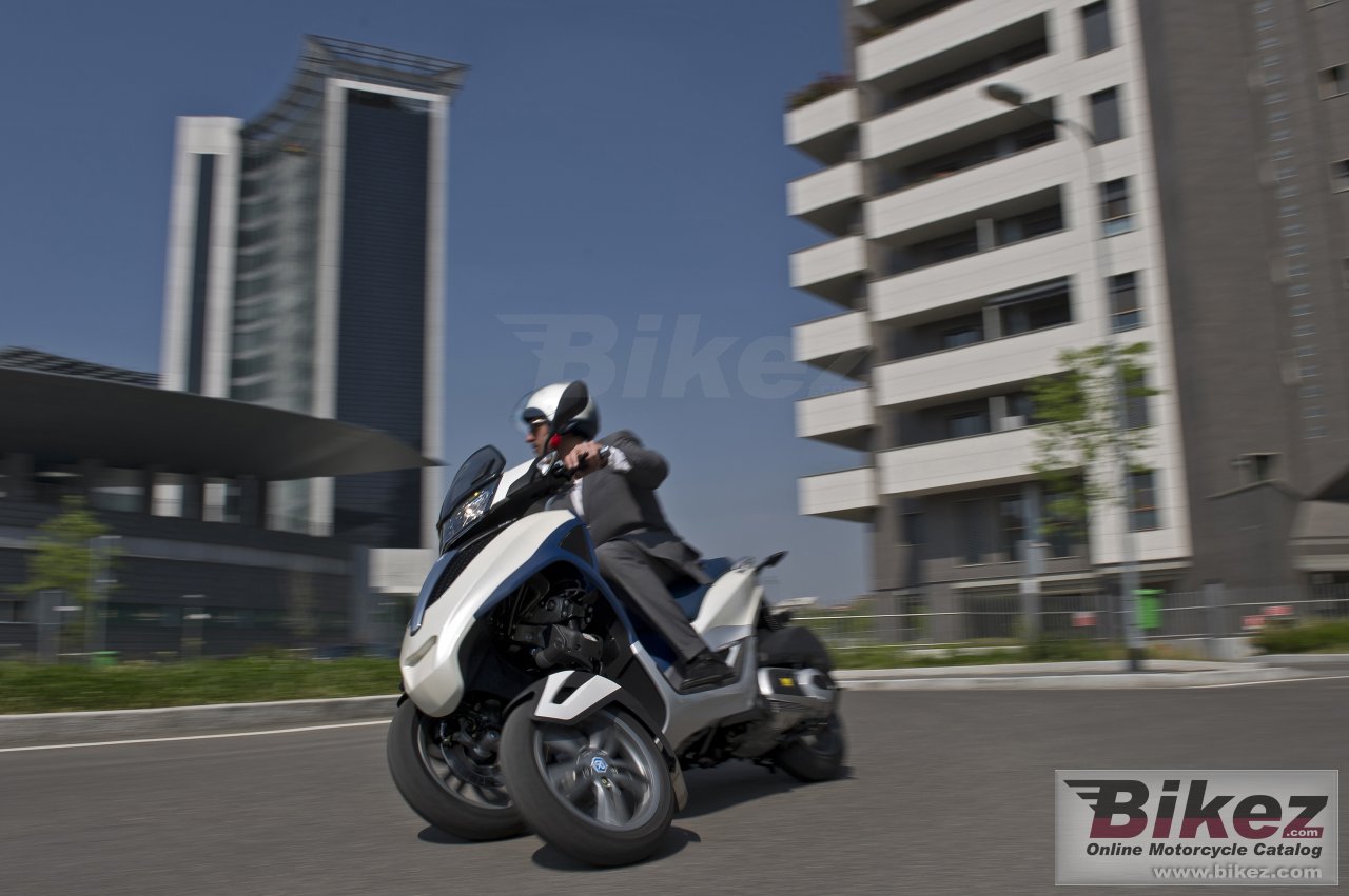 Piaggio MP3 Yourban 300 LT