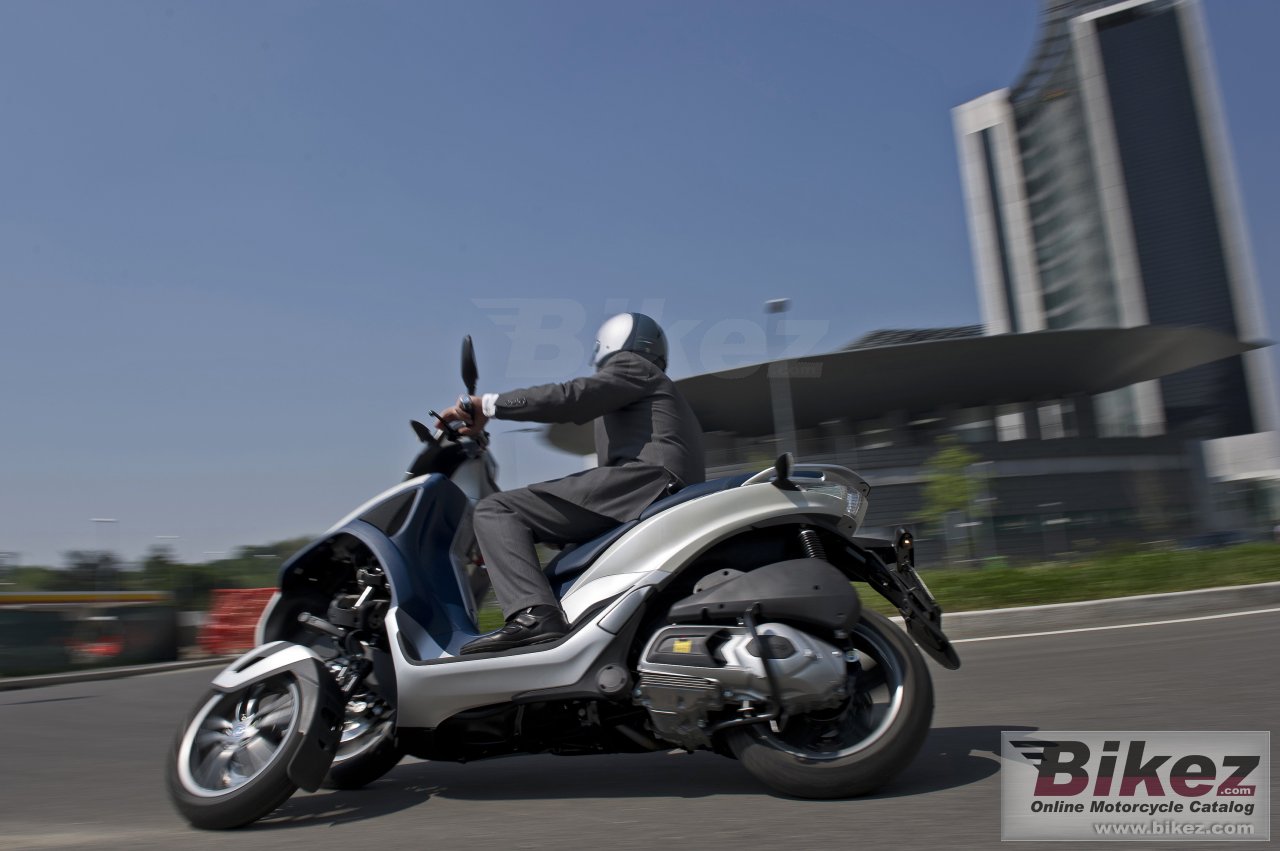 Piaggio MP3 Yourban 300 LT