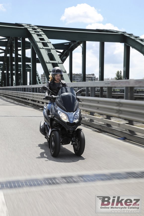 2020 Piaggio MP3 300 hpe