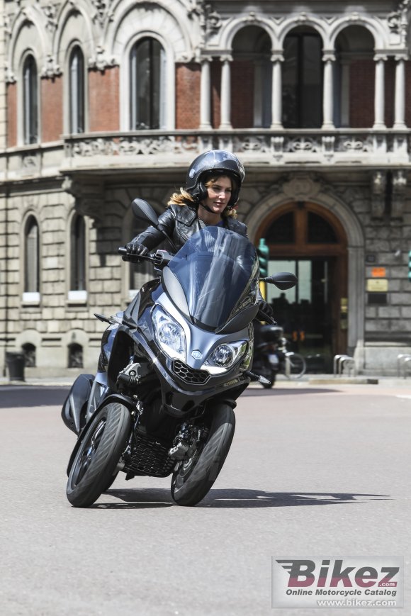 2020 Piaggio MP3 300 hpe