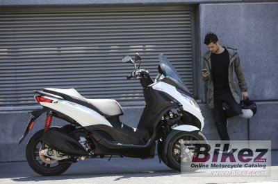 2020 Piaggio MP3 300 hpe Sport