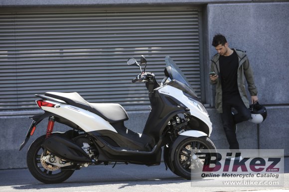 2020 Piaggio MP3 300 hpe Sport