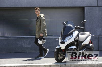 2020 Piaggio MP3 300 hpe Sport