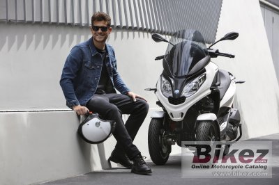 2020 Piaggio MP3 300 hpe Sport