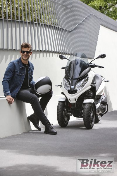2020 Piaggio MP3 300 hpe Sport
