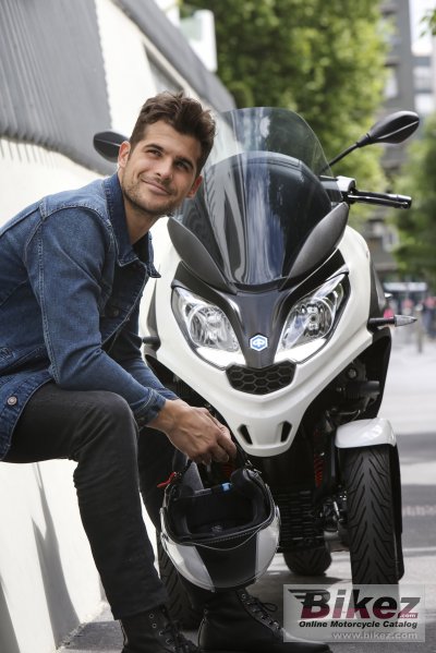 2020 Piaggio MP3 300 hpe Sport
