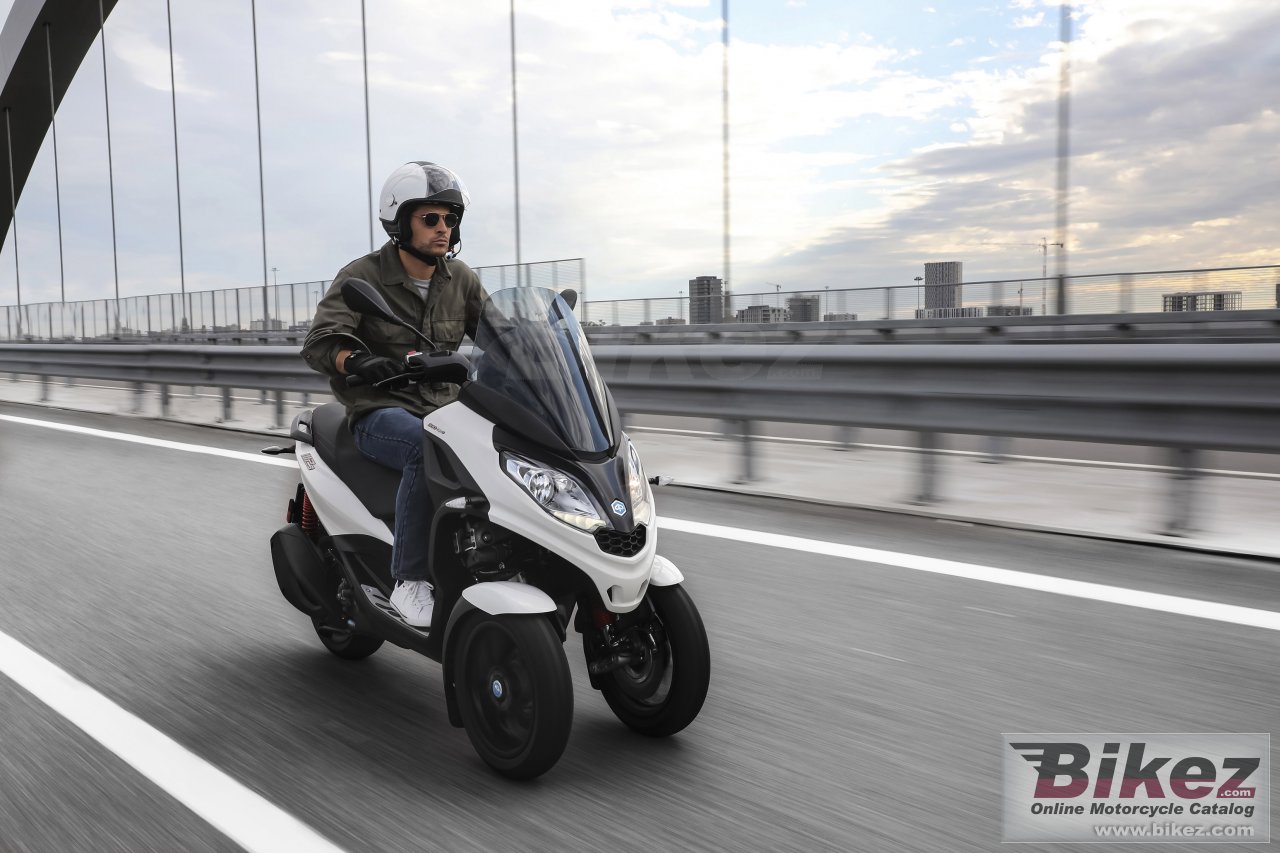 Piaggio MP3 300 hpe Sport