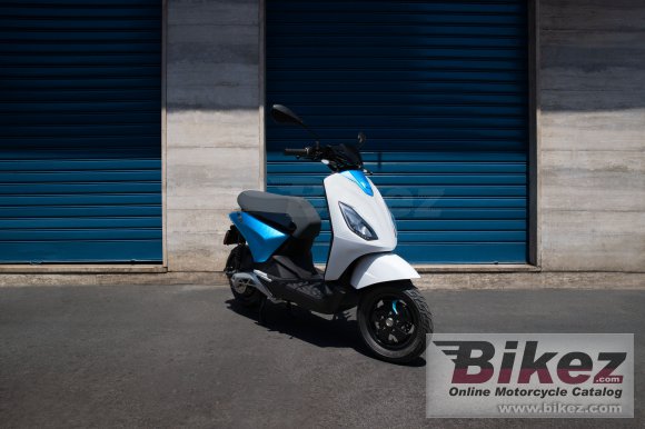 2022 Piaggio 1 