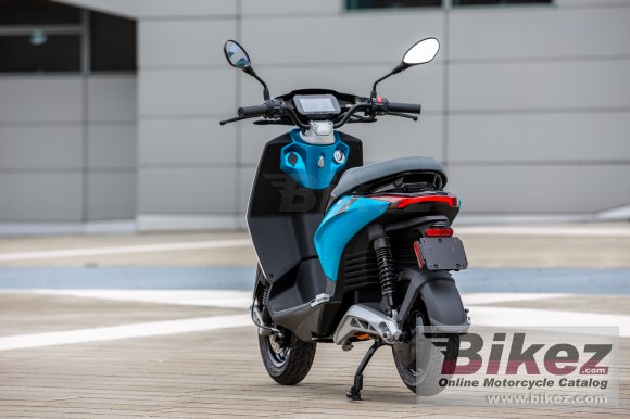 2022 Piaggio 1 