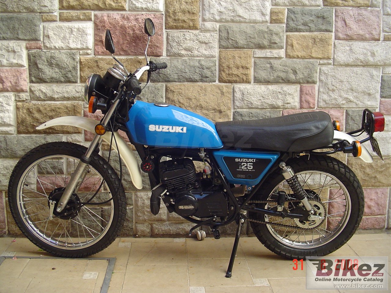 Suzuki TS 125