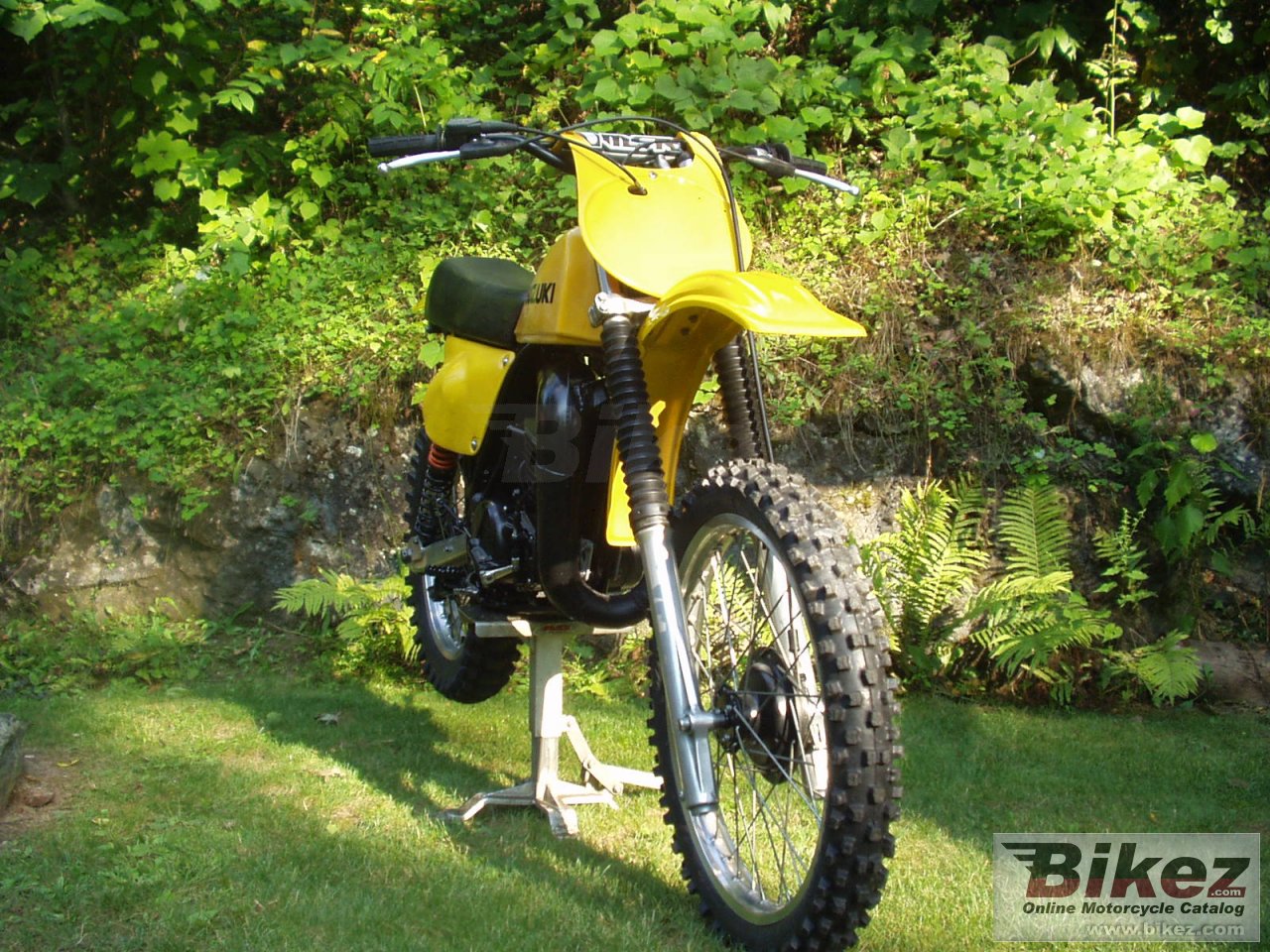 Suzuki RM 400 C