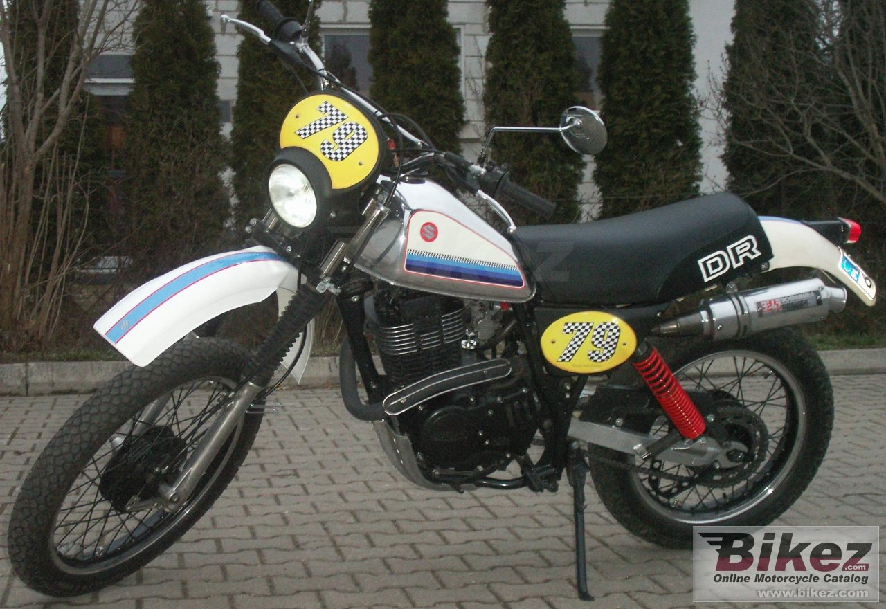 Suzuki DR 400 S