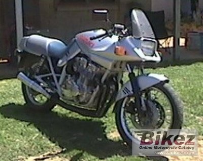 Suzuki GSX 750 S Katana