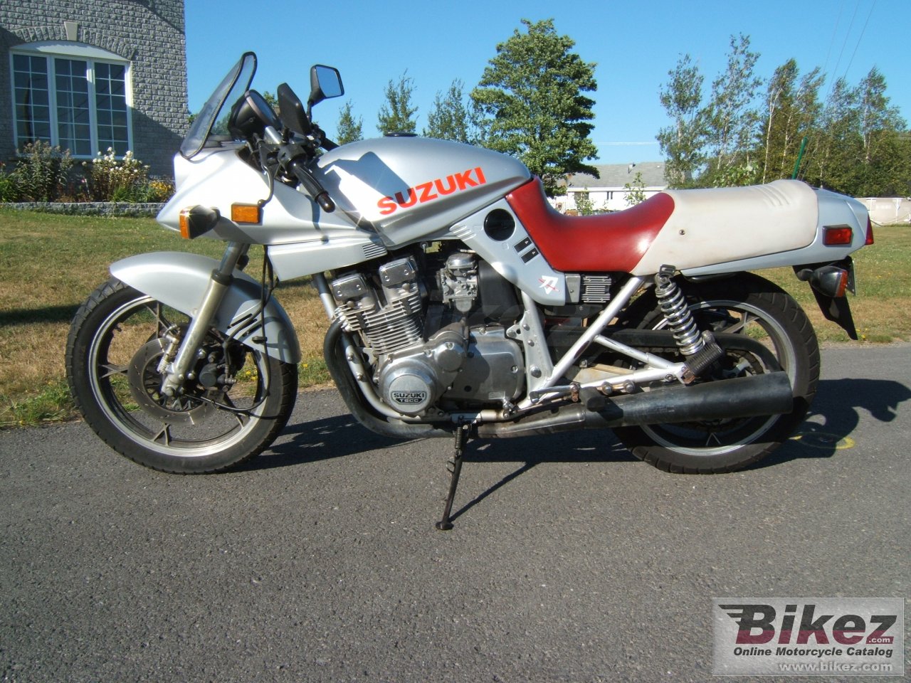 Suzuki GSX 750 S Katana