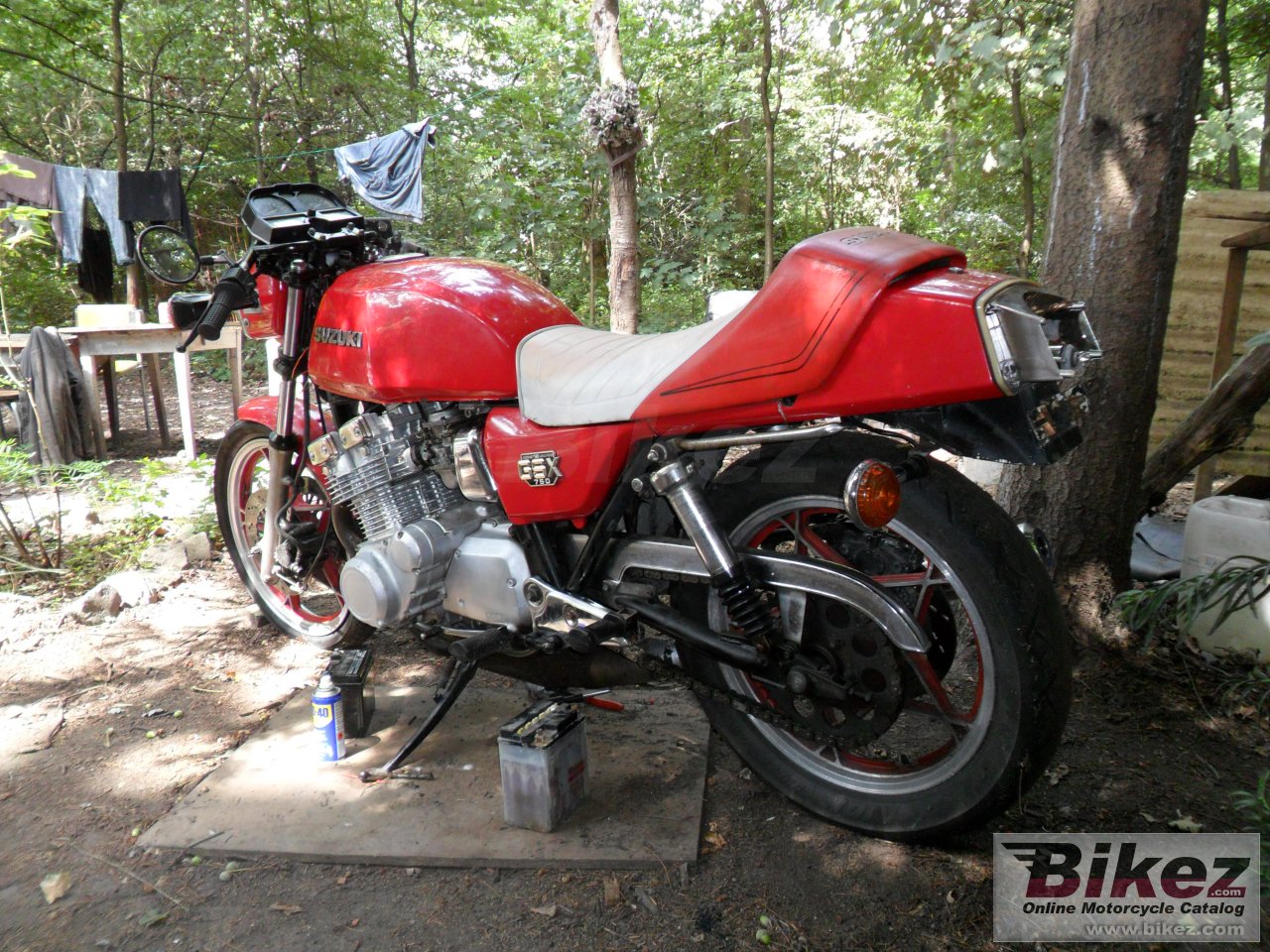 Suzuki GSX 750 E