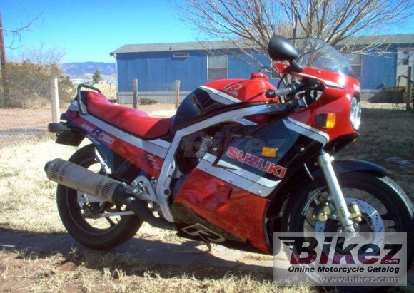 1986 Suzuki GSX-R 750