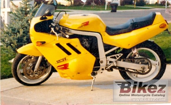 1990 Suzuki GSX-R 750