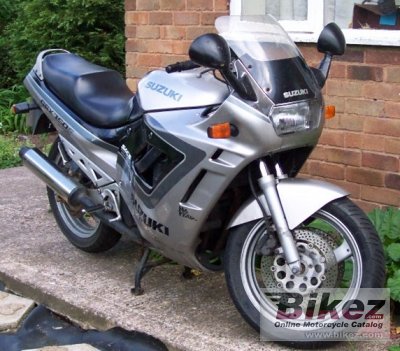 Suzuki GSX 750 F