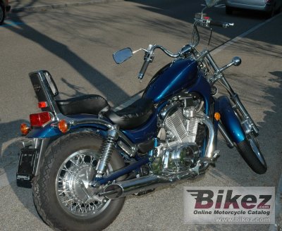 SUZUKI VS800 Intruder (2001-2002) Specs, Performance & Photos -  autoevolution