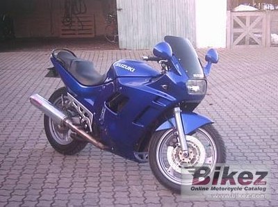 Suzuki GSX 600 FS