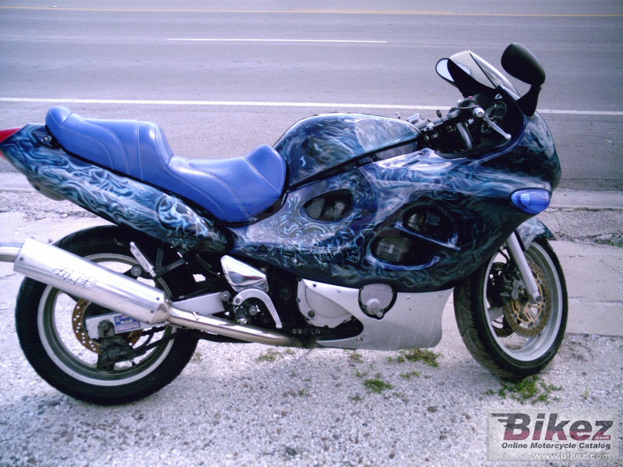 Suzuki GSX 600 F