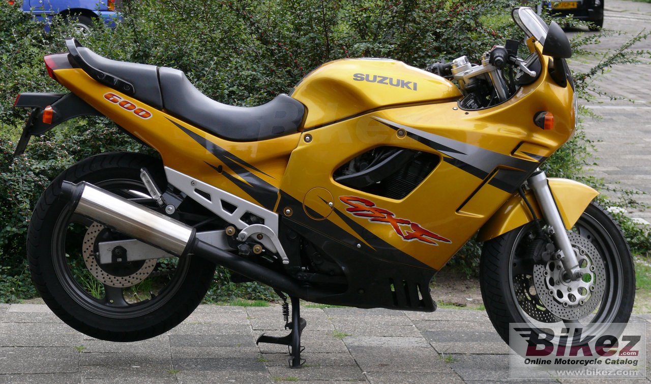 Suzuki GSX 600 F