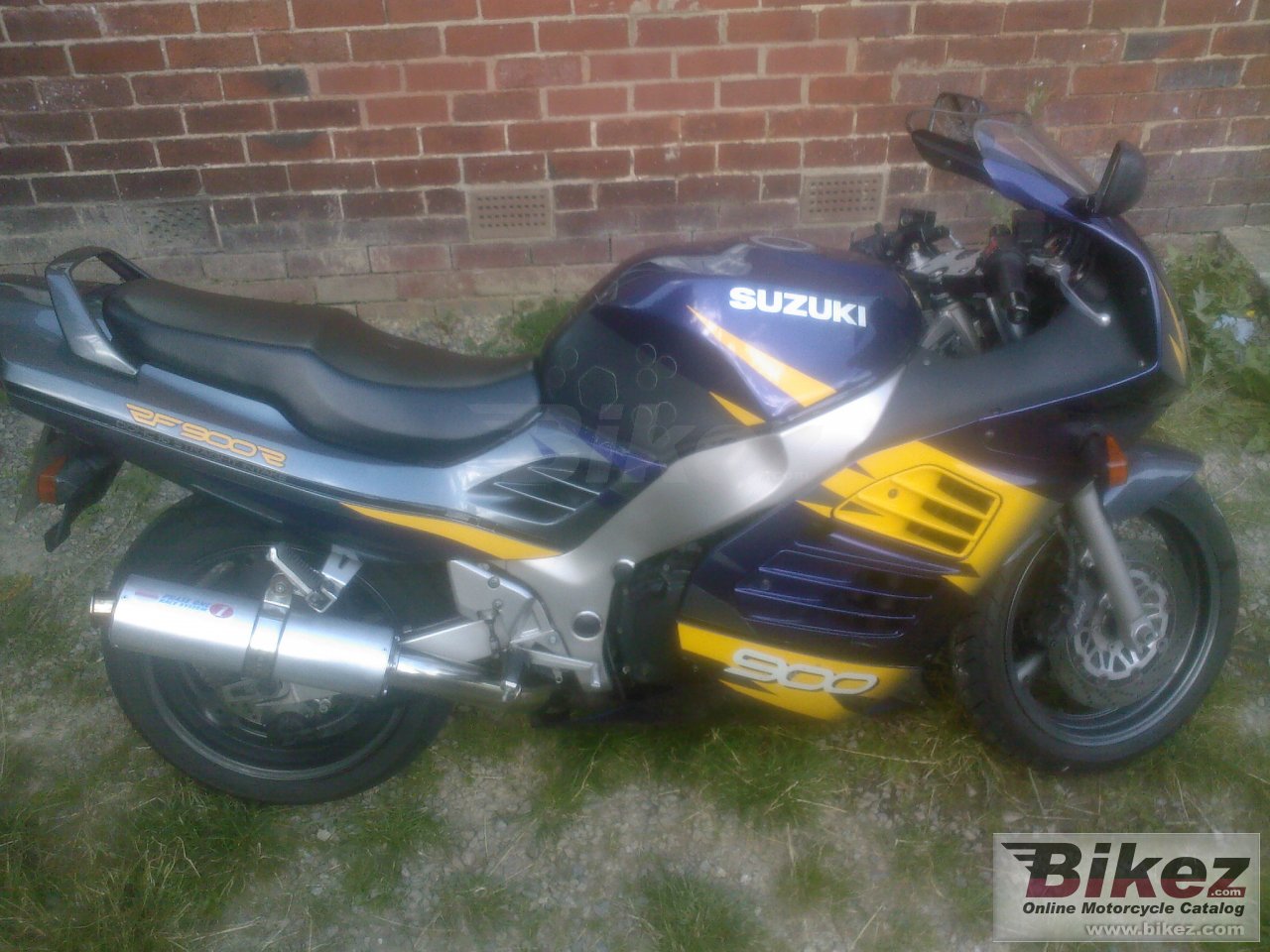 Suzuki RF 900 R