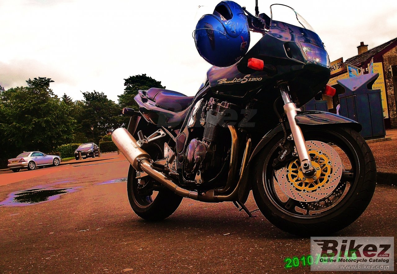 Suzuki GSF 1200 S Bandit