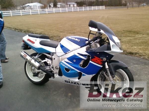 Suzuki GSX-R 750