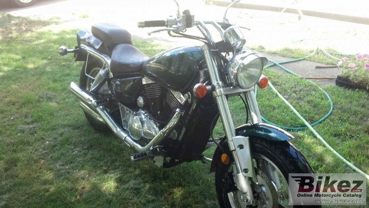 Suzuki VZ 800 Marauder