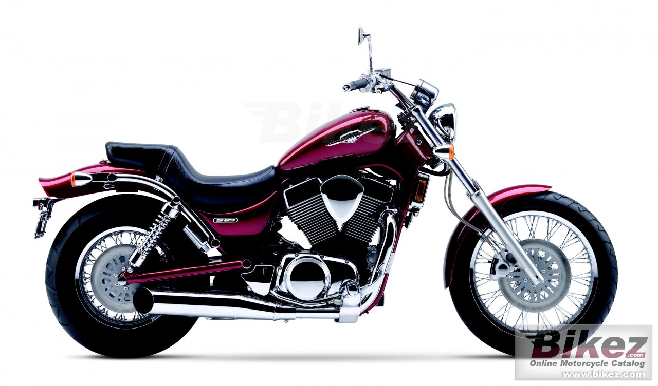 Suzuki Boulevard S83