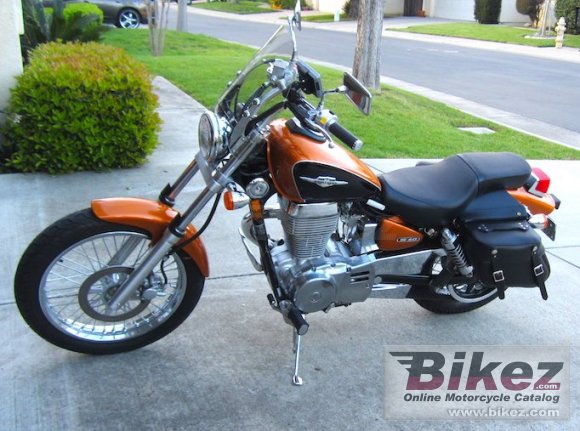 2014 Suzuki Boulevard S40