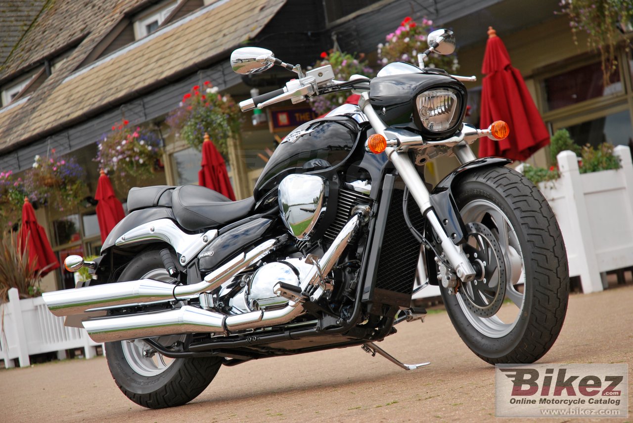 Suzuki Intruder M800