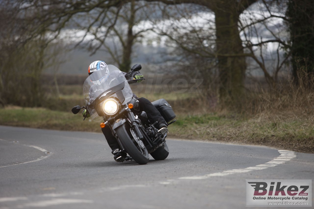 Suzuki Intruder C1500T B O S S