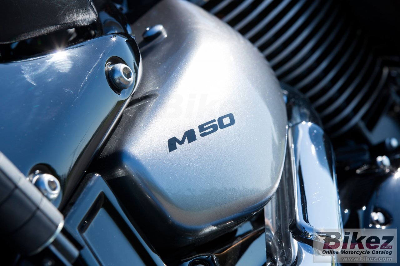 Suzuki Boulevard M50