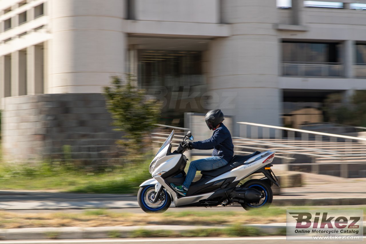 Suzuki Burgman 400 