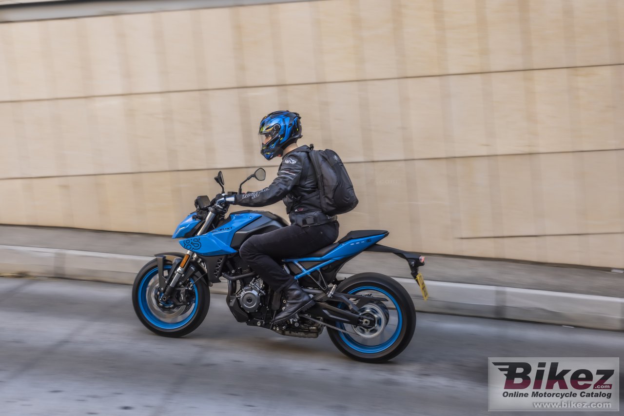 Suzuki GSX-8S