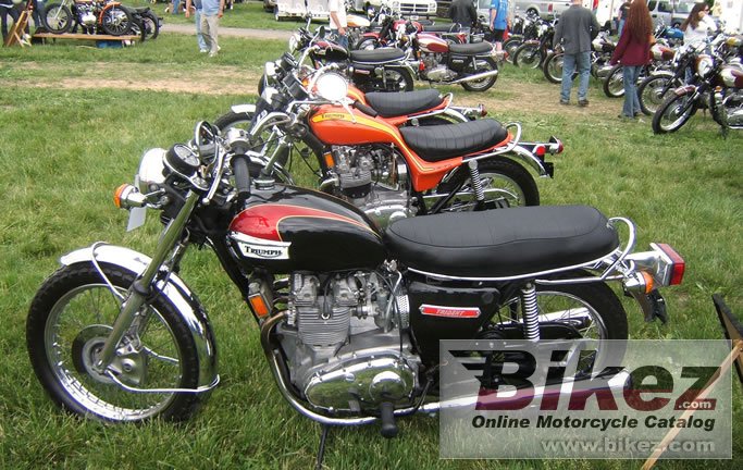 Triumph T 150 V Trident 750