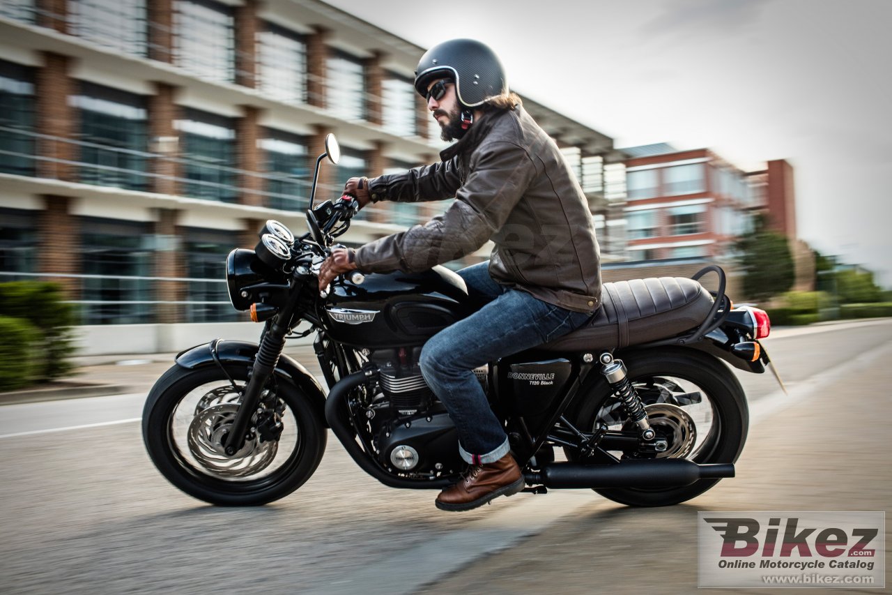 Triumph Bonneville T120 Black