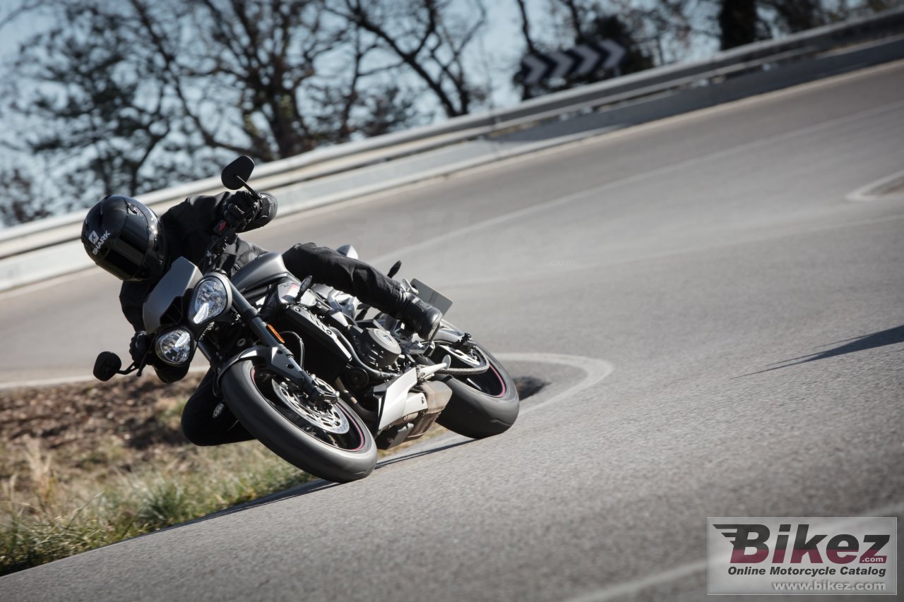 Triumph Street Triple RS