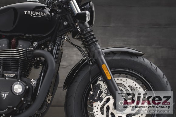 2018 Triumph Bonneville Bobber Black