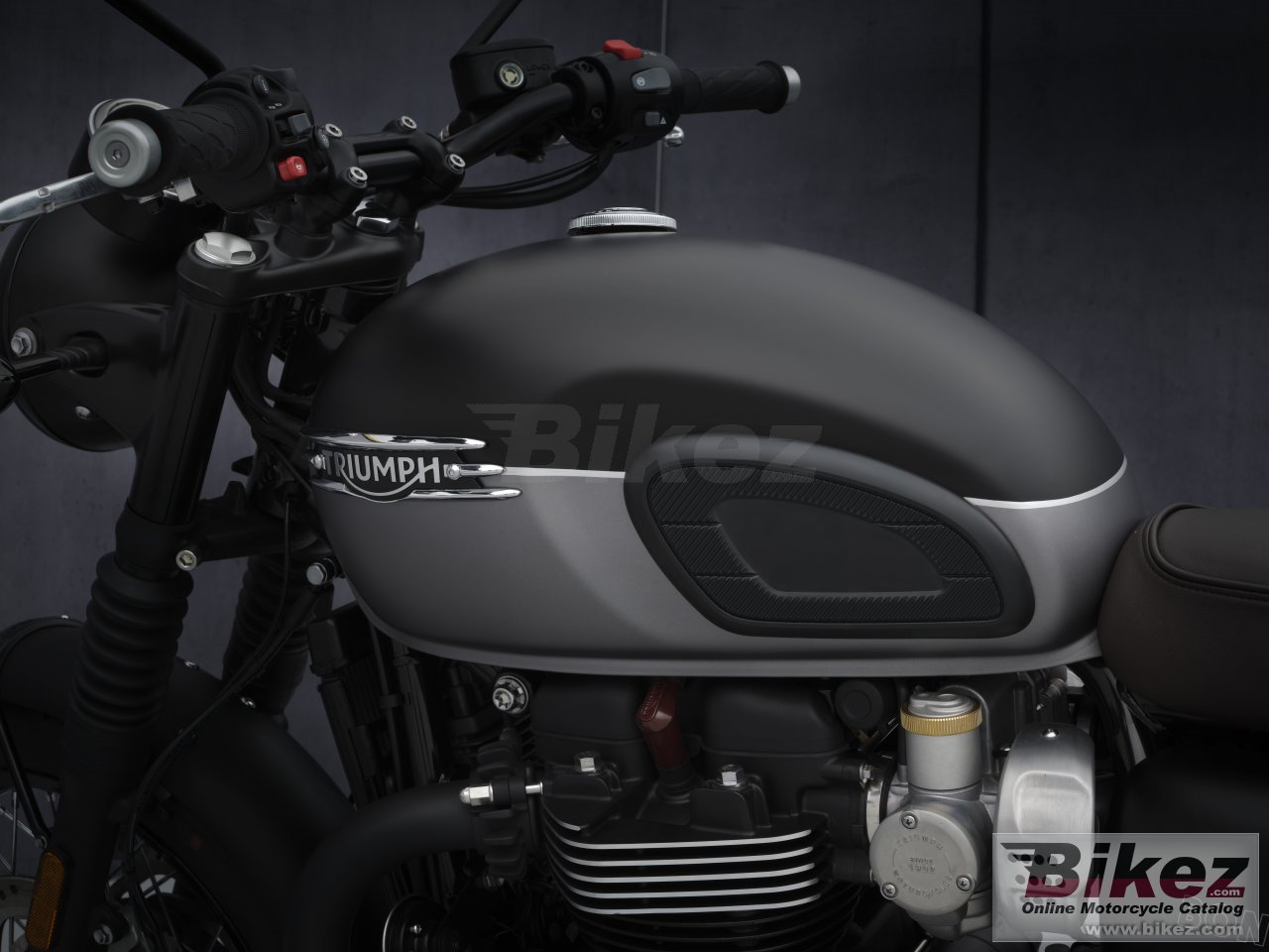 Triumph Bonneville T120 Black