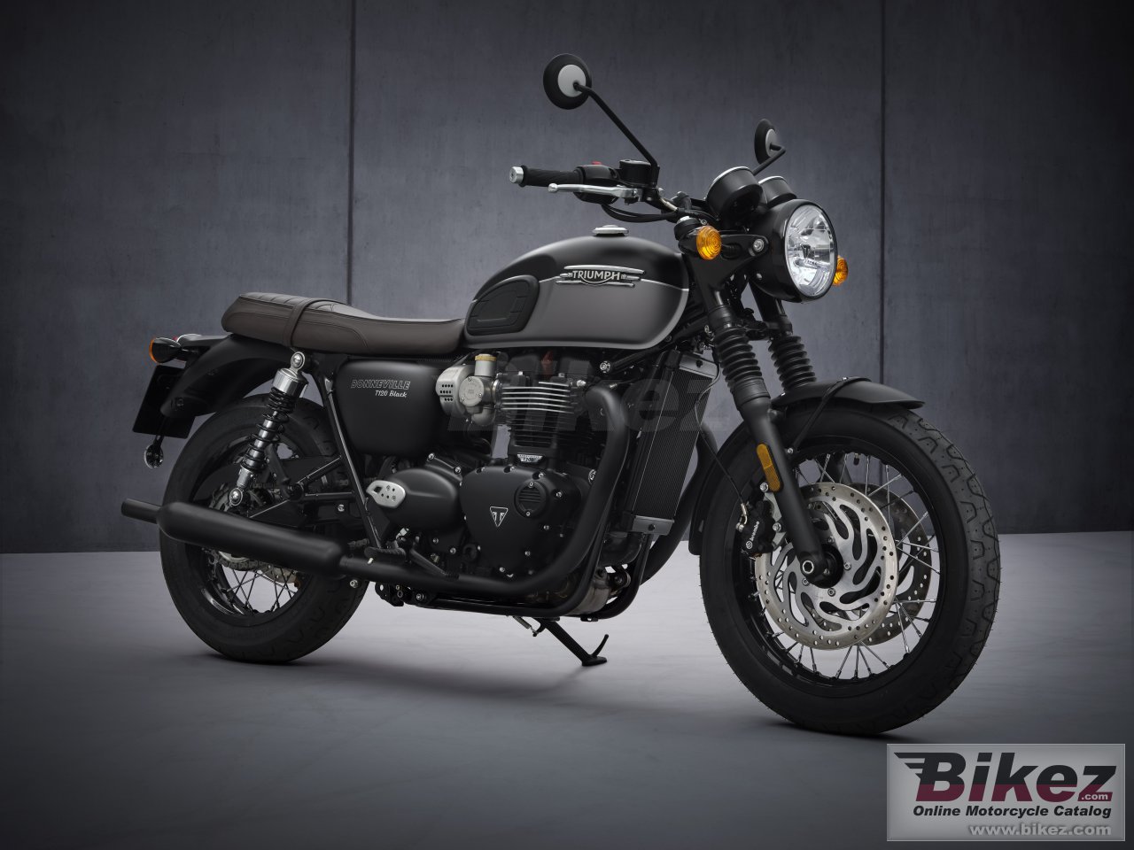 Triumph Bonneville T120 Black