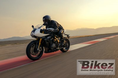 2022 Triumph Speed Triple 1200 RR