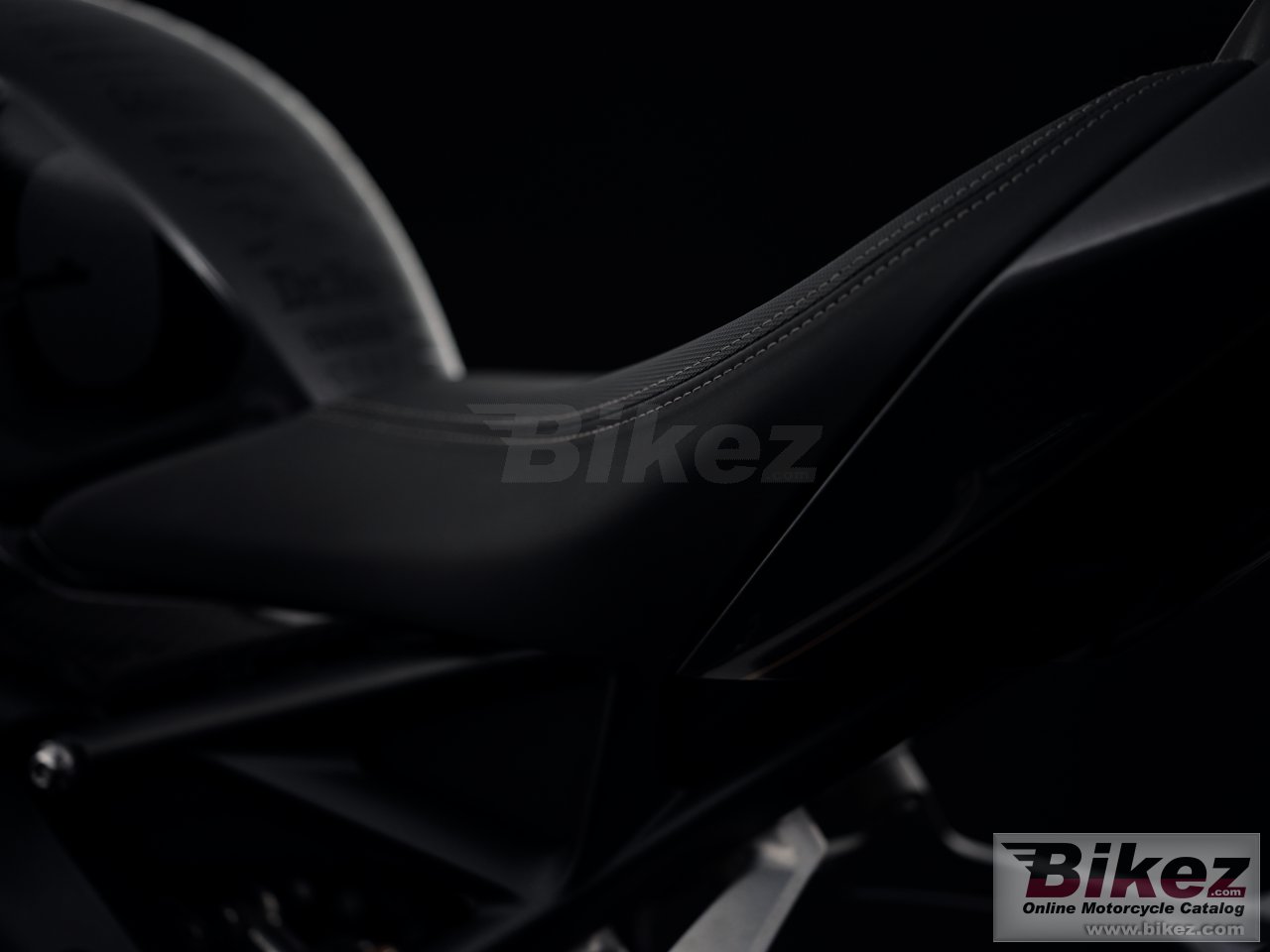 Triumph Speed Triple 1200 RR Bond Edition