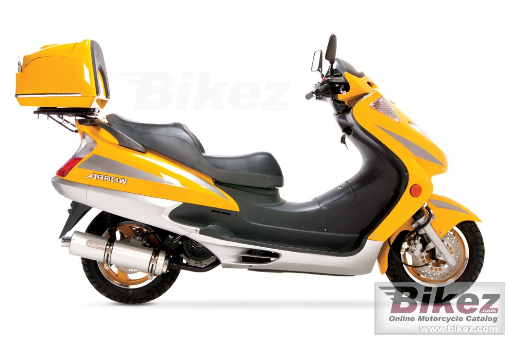 UM Arrow 150